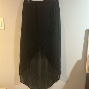 Express size small layered skirt in black